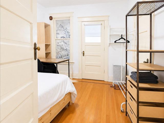 Room 5 | Private Porch, furnished room in Cheesman Park, Denver — photo 5