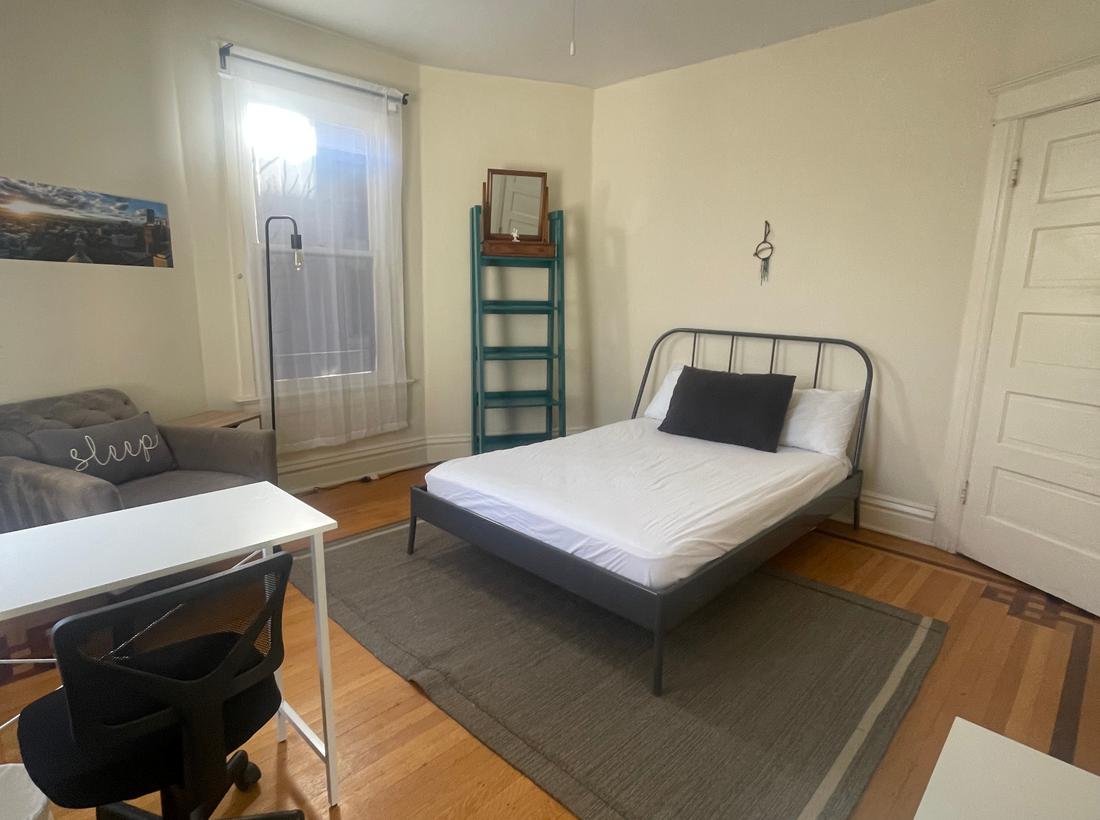 Room 4 | Garden View, furnished room in Cheesman Park, Denver